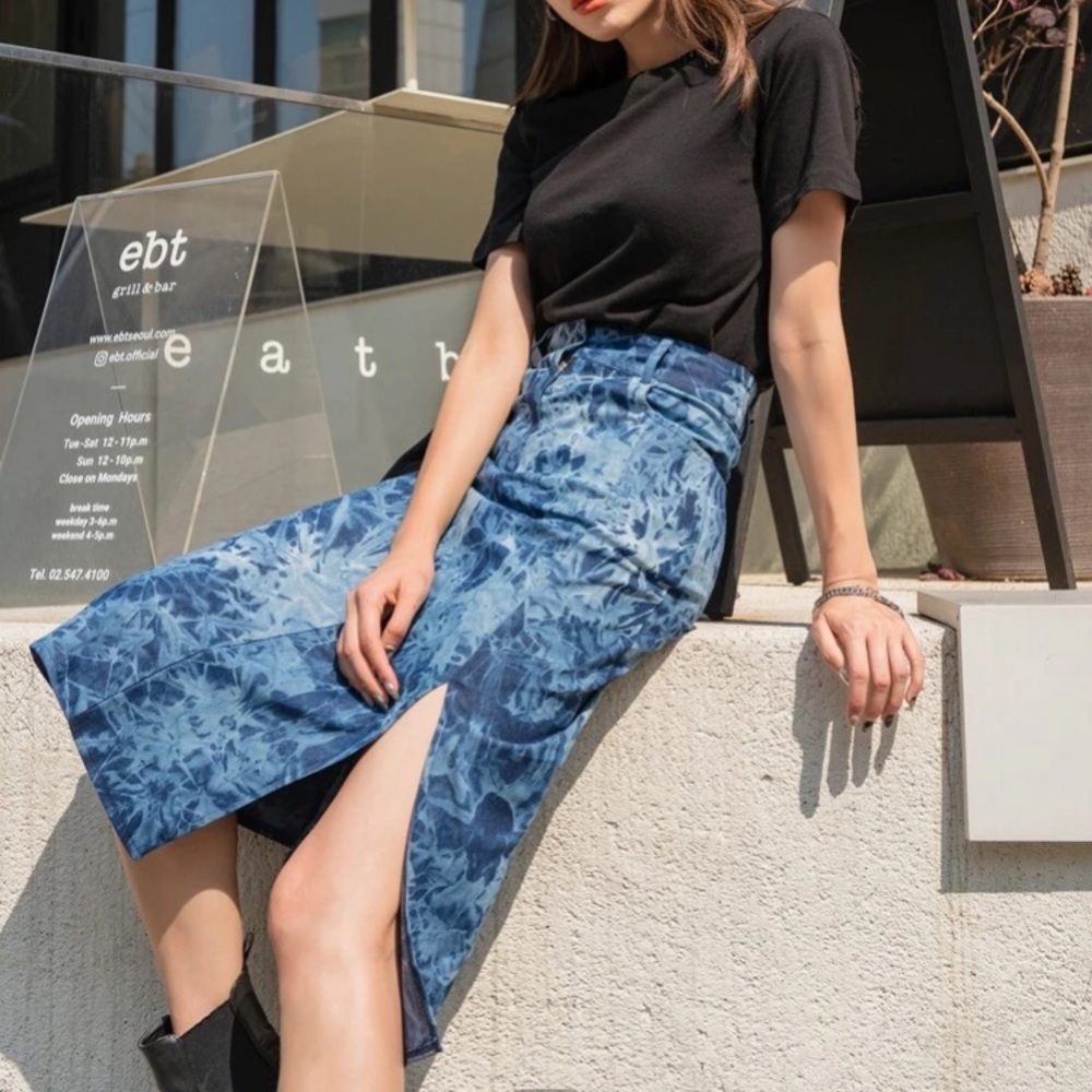 Tie dye print skirt